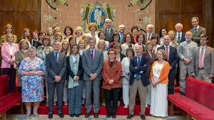 La despedida de la Cl&iacute;nica Universidad de Navarra a 43 trabajadores que han dedicado su vida al cuidado de los pacientes