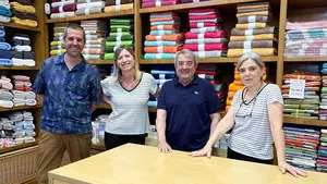 La tienda familiar que cumple 75 a&ntilde;os en el centro de Pamplona y tiene un detalle con sus clientes