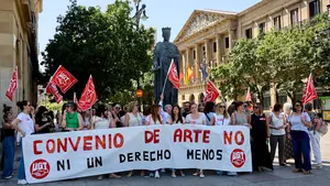 Huelga de dependientas en Navarra: las trabajadoras del comercio textil alzan la voz contra el convenio colectivo