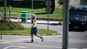 FOTOS | Las im&aacute;genes de la detonaci&oacute;n de un objeto sospechoso por parte de los TEDAX en el centro de Pamplona