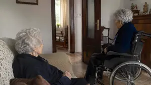 Una cuidadora saquea las cuentas de dos ancianas en Pamplona y la pillan con una c&aacute;mara dom&eacute;stica