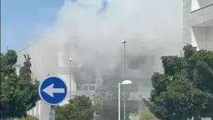 V&Iacute;DEO | Un pavoroso incendio obliga a desalojar un edificio de viviendas en un pueblo de Navarra