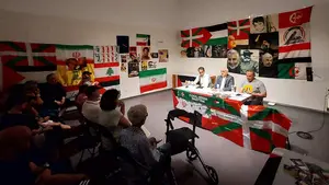 Asiron permite una charla en Pamplona con fotos de terroristas y mensajes de muerte a Israel y EE UU