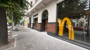 McDonald&rsquo;s acelera para abrir su nuevo local en el centro de Pamplona antes de San Ferm&iacute;n