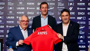 Ramis ya ejerce como entrenador de Osasuna y le lanza un 'dardo' a Lisci en su presentaci&oacute;n