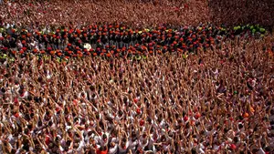 Letra de &iexcl;&Aacute;nimo pues!, la canci&oacute;n con los gaiteros que toda Pamplona baila tras el Chupinazo para empezar San Ferm&iacute;n