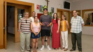 Un estudiante de la UPNA gana un concurso de biotecnolog&iacute;a y dona el premio a su antiguo colegio de Pamplona