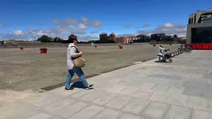 El polvoriento descampado al que Asiron condena a los pamploneses para ver los fuegos artificiales de San Ferm&iacute;n