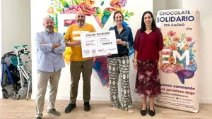 El gesto solidario de 17 bares de Pamplona que ha logrado reunir m&aacute;s de 1.000 euros para luchar contra la esclerosis m&uacute;ltiple