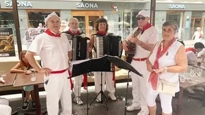 El veterano grupo navarro que triunfa en San Ferm&iacute;n "con canciones de ayer, de hoy y de siempre"