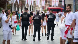 Un herido grave tras ser golpeado por una silla en la cabeza y dos detenidos marcan el arranque de las fiestas de Tudela