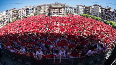 Chupinazo de San Ferm&iacute;n 2016 desde la Plaza del Castillo. DANIEL FERN&Aacute;NDEZ (15)