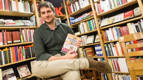 Presentación del libro 'Cuatro estaciones en un día', de Pablo Laporte (08). IÑIGO ALZUGARAY