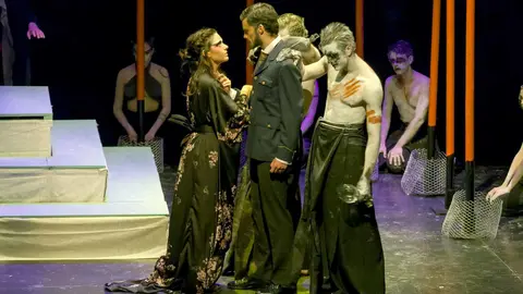 Representación de la tragedia Medea por la compañía de teatro amateur Mutis por el Foro. ÁLVARO JIMÉNEZ (2)