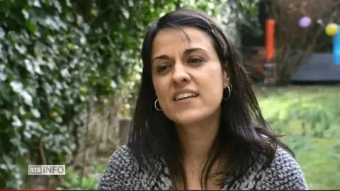 Anna Gabriel reaparece en Suiza con un cambio de imagen