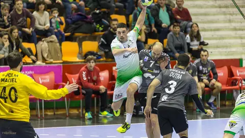 Álvaro Gastón en el partido de la Copa del Rey entre Helvetia Anaitasuna y el Liberbank Ciudad Encantada. IÑIGO ALZUGARAY