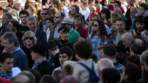 Manifestación en apoyo de los detenidos en Alsasua (Navarra) en 2016 por agredir a dos guardias civiles y sus parejas convocada por los familiares de los jóvenes y el colectivo Altsasukoak (10)