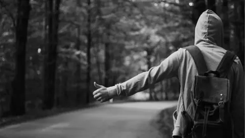 El protagonista de 'Una noche con Sabrina Love' es un chico de diecisiete años que emprende un viaje por carretera de su pueblo a Buenos Aires.