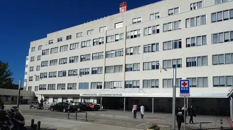 Entrada del Complejo Hospitalario de Navarra ARCHIVO