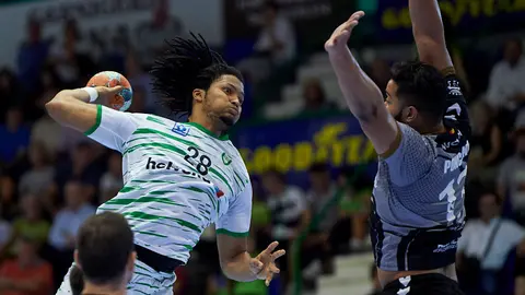 Semedo, El Helvetia Anaitasuna se enfrenta al Liberbank Cuenca en el Pabellón Anaitasuna. MIGUEL OSÉS