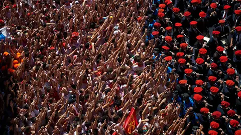 Chupinazo de los Sanfermines de 2019 en la Plaza del Ayuntamiento. MIGUEL OSÉS