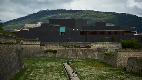 Los niños vuelven a la calle tras la declaración del Estado de alarma por la crisis del coronavirus. PABLO LASAOSA