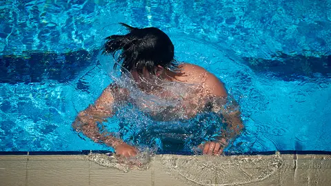 Reapertura de las piscinas de Aranzadi con el 75% de aforo para la temporada de verano. MIGUEL OSÉS