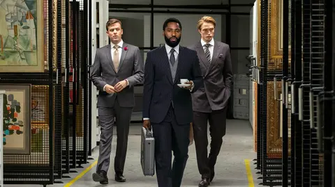 John David Washington y Robert Pattinson en 'Tenet'