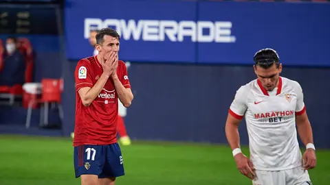 Partido entre Osasuna y Sevilla correspondiente a la jornada número 24 disputado en el estadio de El Sadar de Pamplona. MIGUEL OSÉS