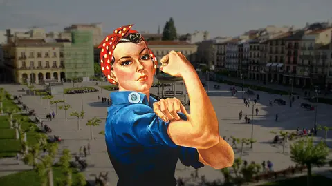 Mítico cartel de la Mujer trabajadora sobre un fondo de la Plaza del Castillo, en Pamplona. NAVARRACOM