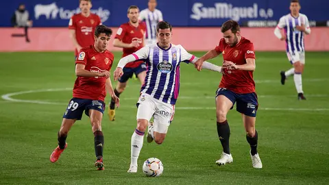 Partido entre Osasuna y Valladolid correspondiente a la jornada número 27 disputado en el estadio de El Sadar de Pamplona. MIGUEL OSÉS