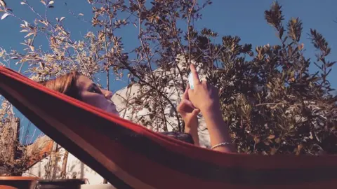 La polémica imagen que ha subido a redes sociales Ione Belarra. INSTAGRAM