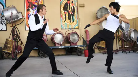 Brad Pitt y Mike Moh en Erase una vez en Hollywood. CEDIDA