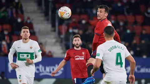 Partido entre Osasuna y Elche correspondiente a la jornada número 15 disputado en el estadio de El Sadar de Pamplona. MIGUEL OSÉS