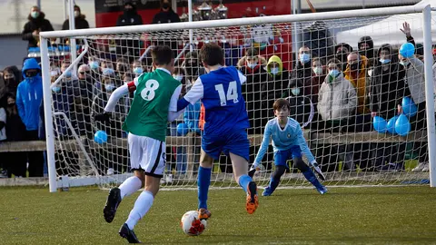 Final en categor&iacute;a mixta  de la edici&oacute;n XXXIX del Torneo Interescolar de la Fundaci&oacute;n Osasuna entre Juan Bautista Irurzun de Peralta y San Cernin de Pamplona (5-1). I&Ntilde;IGO ALZUGARAY