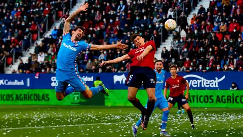 Partido de La Liga Santander entre Osasuna y Atl&eacute;tico de Madrid disputado en el estadio de El Sadar. I&Ntilde;IGO ALZUGARAY