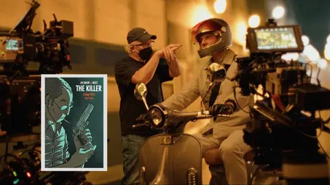 David Fincher y Michael Fassbender en el set de The Killer .