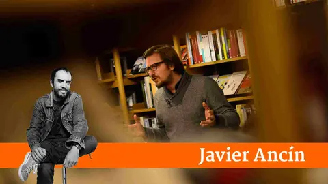 Presentación del nuevo libro del colaborador de Navarra.com Eduardo Laporte. PABLO LASAOSA