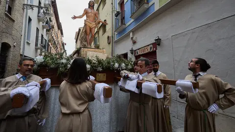 Procesi&oacute;n del domingo de Resurrecci&oacute;n con el Paso del Resucitado en Pamplona. I&Ntilde;IGO ALZUGARAY