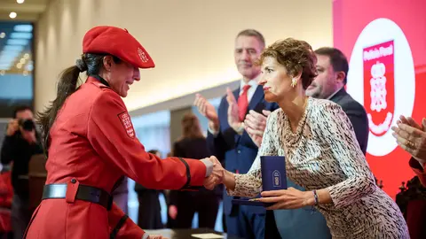 La presidenta de Navarra, Mar&iacute;a Chivite, preside el acto central del d&iacute;a del patr&oacute;n de la Polic&iacute;a Foral. PABLO LASAOSA