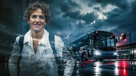 Fotomontaje de Mar&iacute;a Chivite junto a la imagen de un autob&uacute;s.