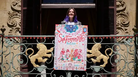 Marta Garatea, autora del cartel de las fiestas de San Ferm&iacute;n 2026. PABLO LASAOSA