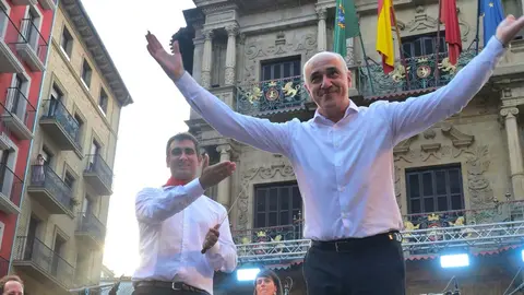 La Pamplonesa despide de manera emotiva a Jesús Garisoain, una de sus figuras más destacadas tras 35 años