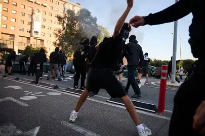 Vito Quiles visita Pamplona en su gira con disturbios por las calles de Pamplona. PABLO LASAOSA
