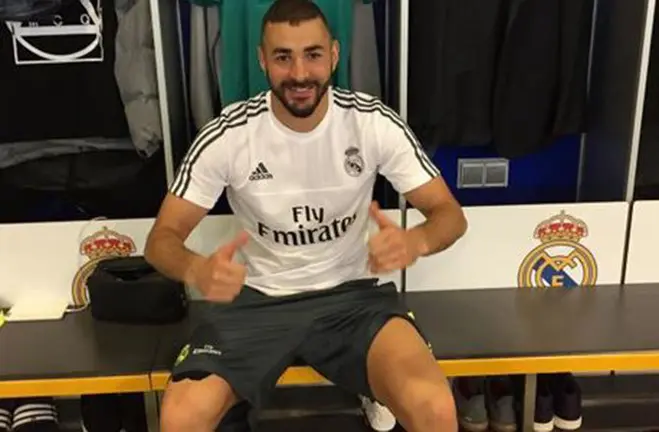 Benzema colgó esta foto en su cuenta de Twitter.