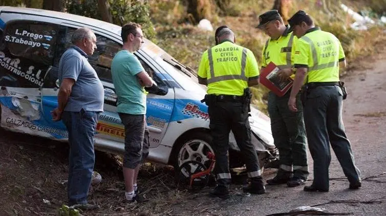 Accidente en el Rally de Galicia con 6 fallecidos. /EFE.