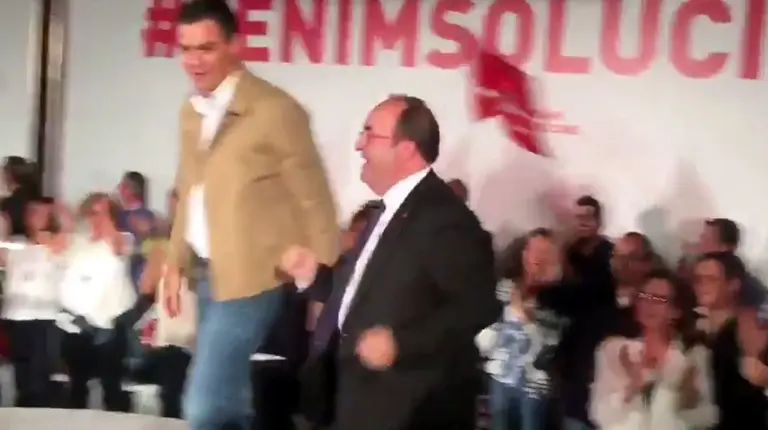 Iceta, en pleno baile.