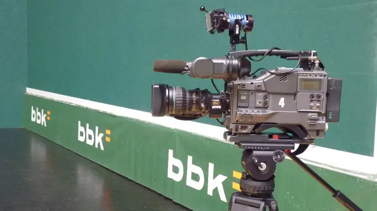 Televisión en el Labrit.