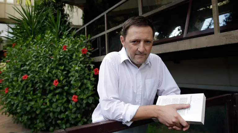 Ignacio Martínez de Pisón, galardonado con el premio Nacional de Narrativa. Efe.
