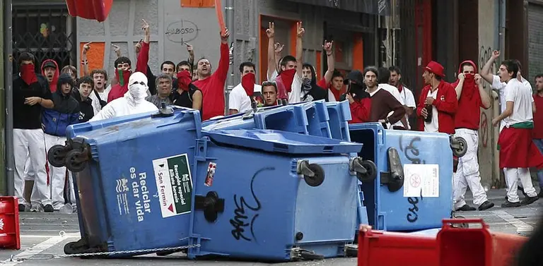 Incidentes tras el encierro de la villavesa 2012.